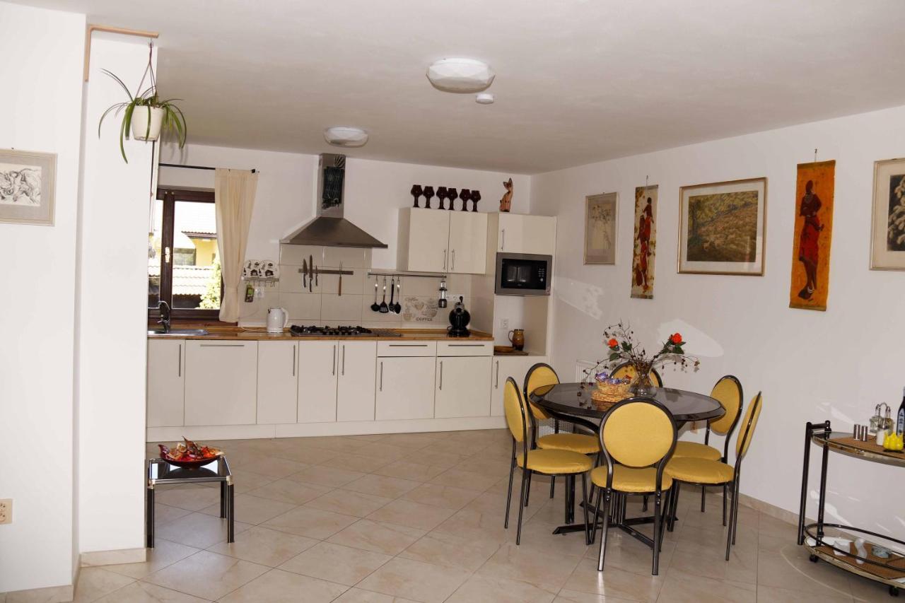 Dvůr Králové nad Labem Apartman U Vagnera מראה חיצוני תמונה