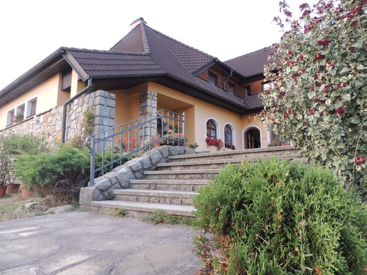 Dvůr Králové nad Labem Apartman U Vagnera מראה חיצוני תמונה